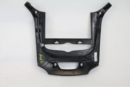 16-19 CHEVROLET CRUZE CENTER DASH RADIO BEZEL TRIM PANEL SURROUND OEM 84068492