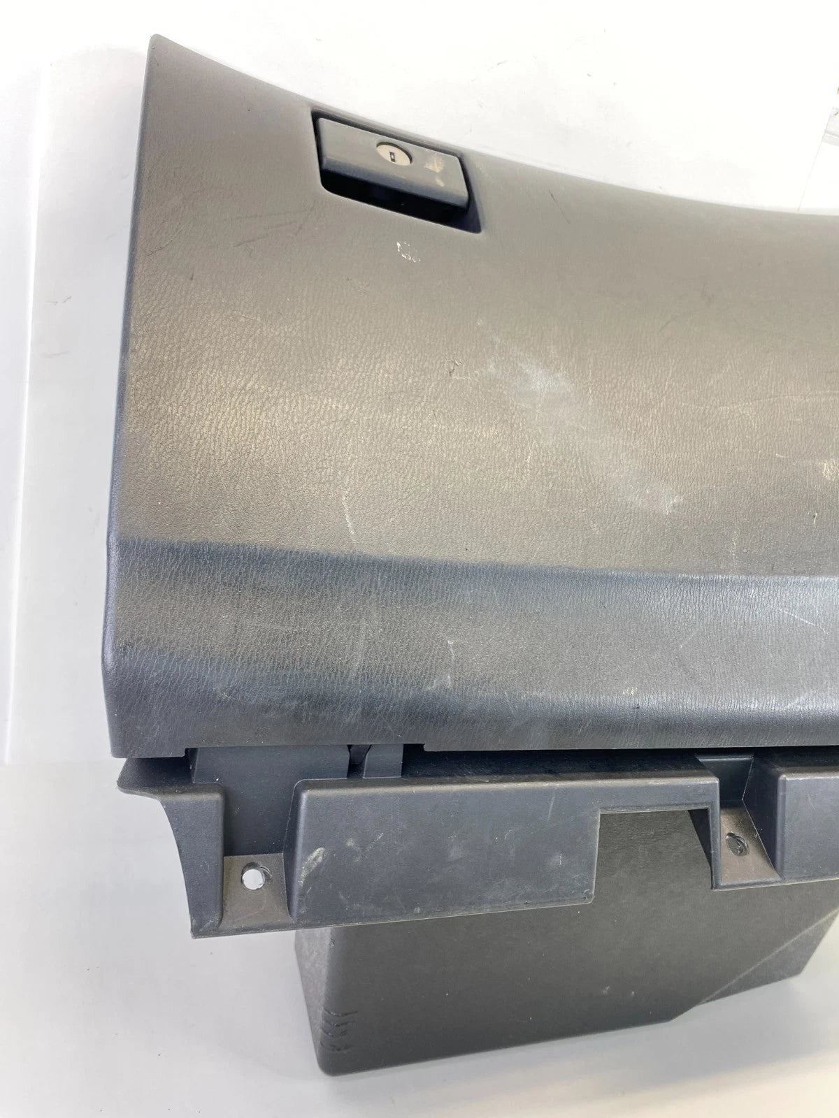 2013-2020 NISSAN PATHFINDER GLOVE BOX STORAGE COMPARTMENT ASSEMBLY W/LATCH OEM