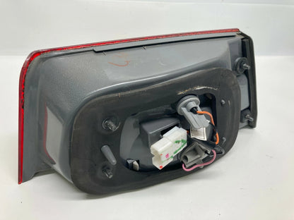 2006-2008 HYUNDAI SONATA REAR RIGHT PASSENGER INNER TAIL LIGHT 924040A0 OEM