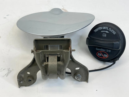 2007-2010 FORD EDGE QUARTER PANEL MOUNTED FUEL FILLER FUEL TANK DOOR OEM