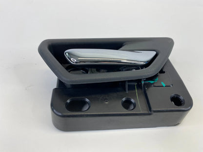 09 10 DODGE JOURNEY FRONT RIGHT PASSENGER SIDE INSIDE DOOR HANDLE 962099-102 OEM