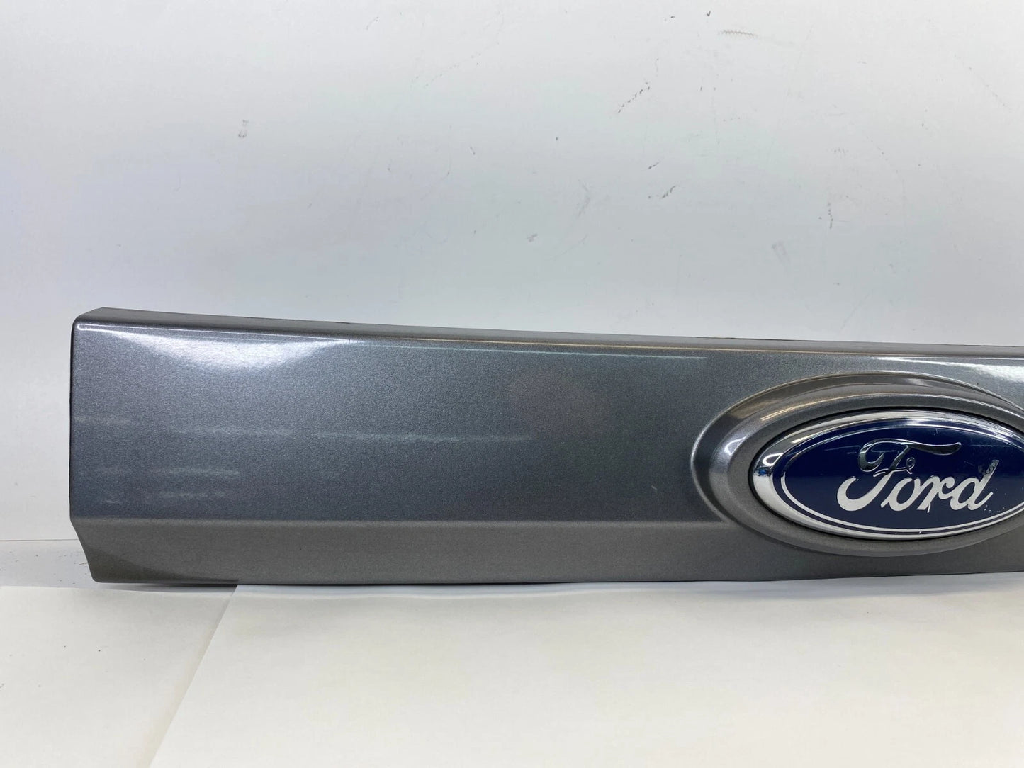 2008-2012 FORD ESCAPE REAR TRUNK TRIM HANDLE MOLDING TAILGATE EMBLEM OEM