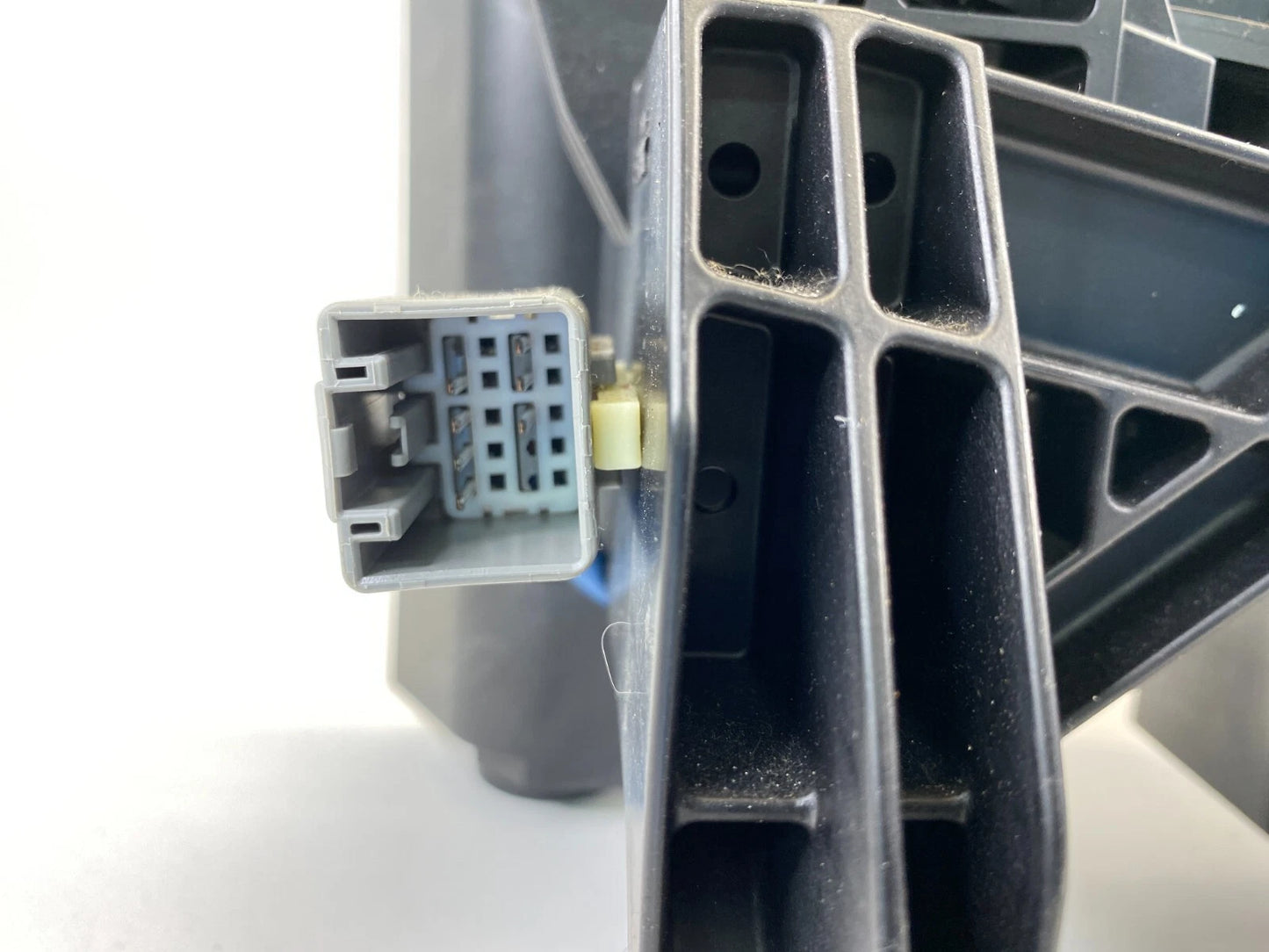 2012-2014 FORD FOCUS AUTOMATIC TRANS FLOOR GEAR SHIFTER LEVER BV6P-7K004-BH OEM