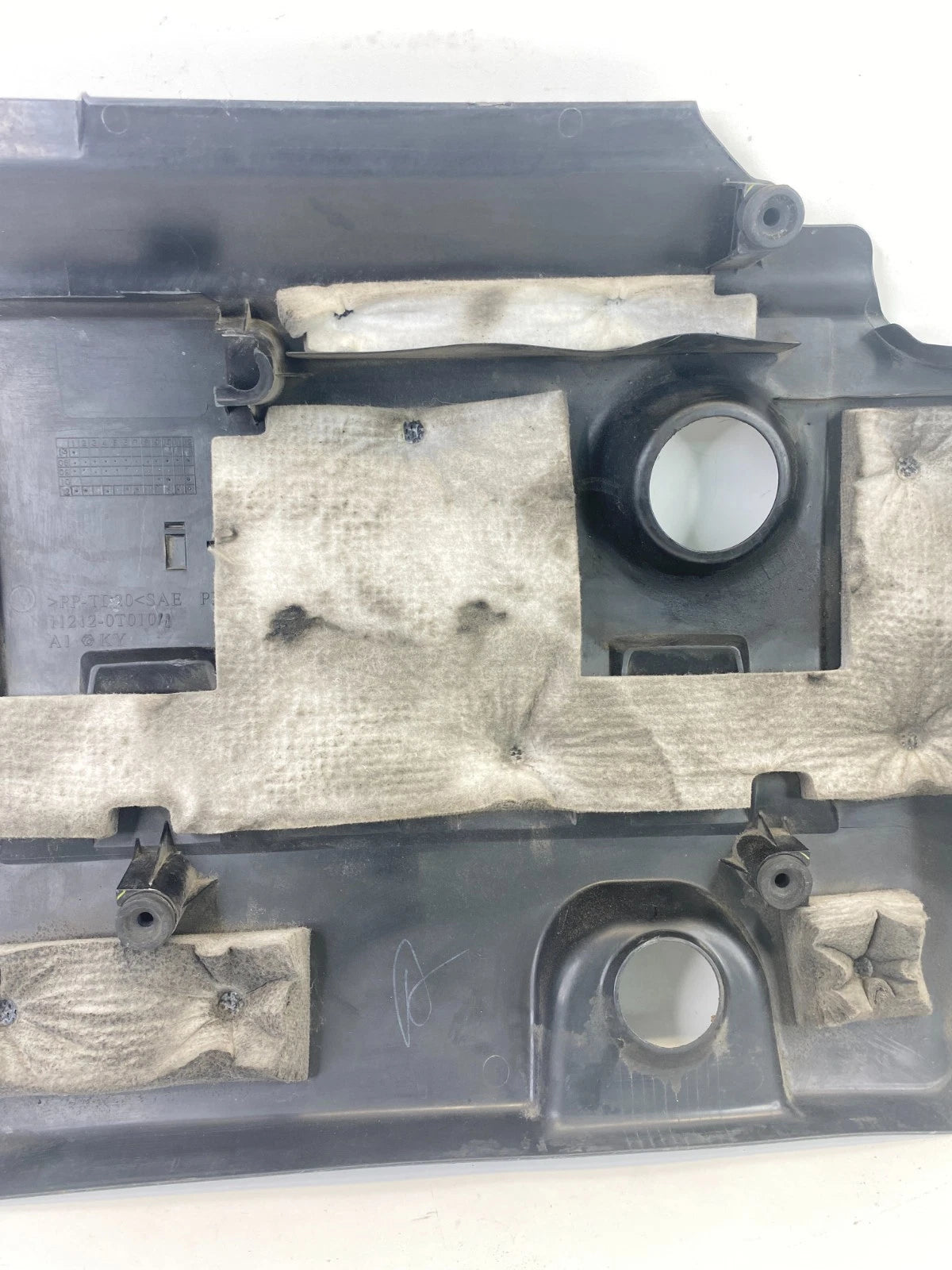 2009-2013 TOYOTA COROLLA 1.8L VVT-I ENGINE COVER LID SHIELD 11212-0T010