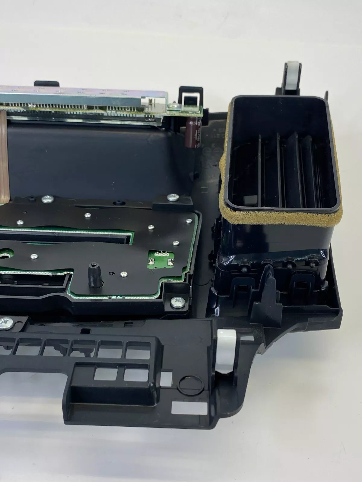 08 09 MITSUBISHI LANCER DASH PANEL RADIO AM/CD PLAYER W A/C VENTS 8002A377XA OEM