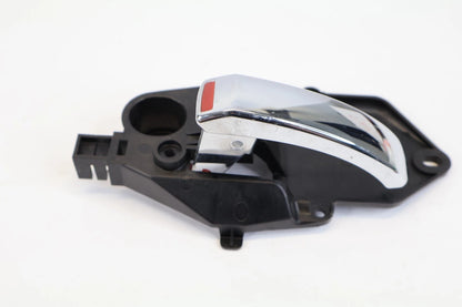 2012-2019 FIAT 500 FRONT DRIVER LEFT SIDE INTERIOR DOOR HANDLE 607048DX
