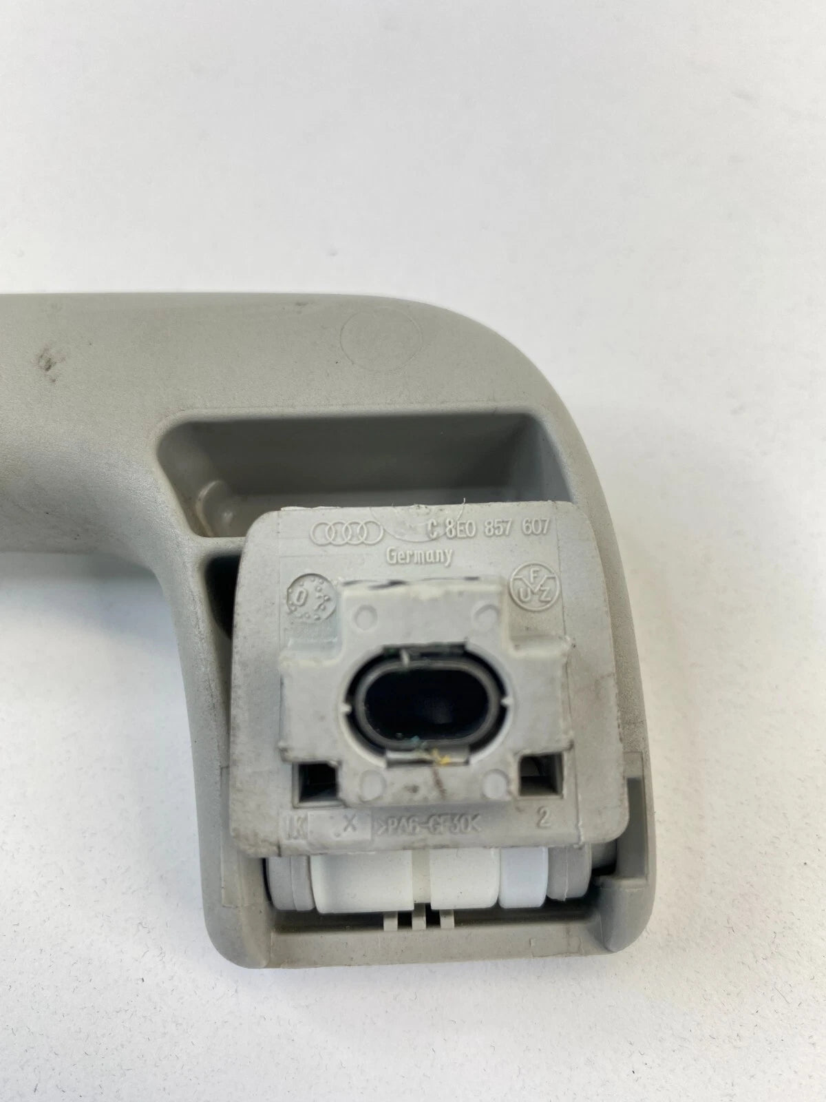05-08 AUDI A4 A4 QUATTRO S4 FRONT LEFT DRIVER SIDE ROOF INNER GRAB ASSIST HANDLE