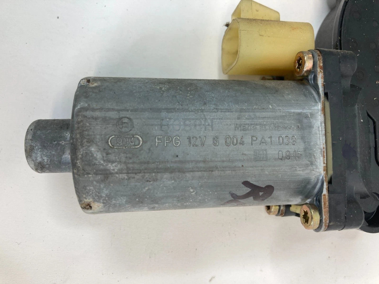2001-2005 PONTIAC AZTEK REAR LEFT BACK SIDE DOOR WINDOW MOTOR 990876100 OEM