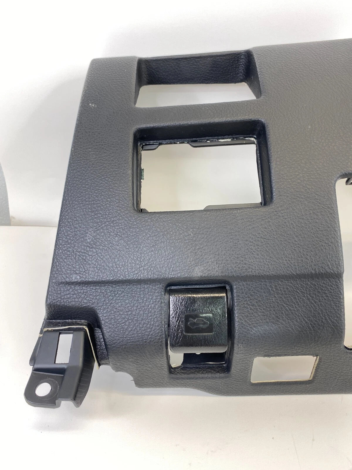 2004 2005 2006 LEXUS RX330 LEFT DRIVER SIDE DASH LOWER INSTRUMENT PANEL COVER