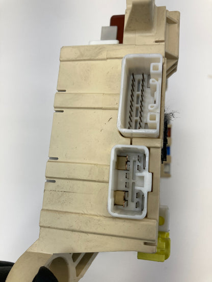 2004-2006 Lexus LS430 4.3L V8 Interior Cabin Right Side Fuse Relay Junction Box