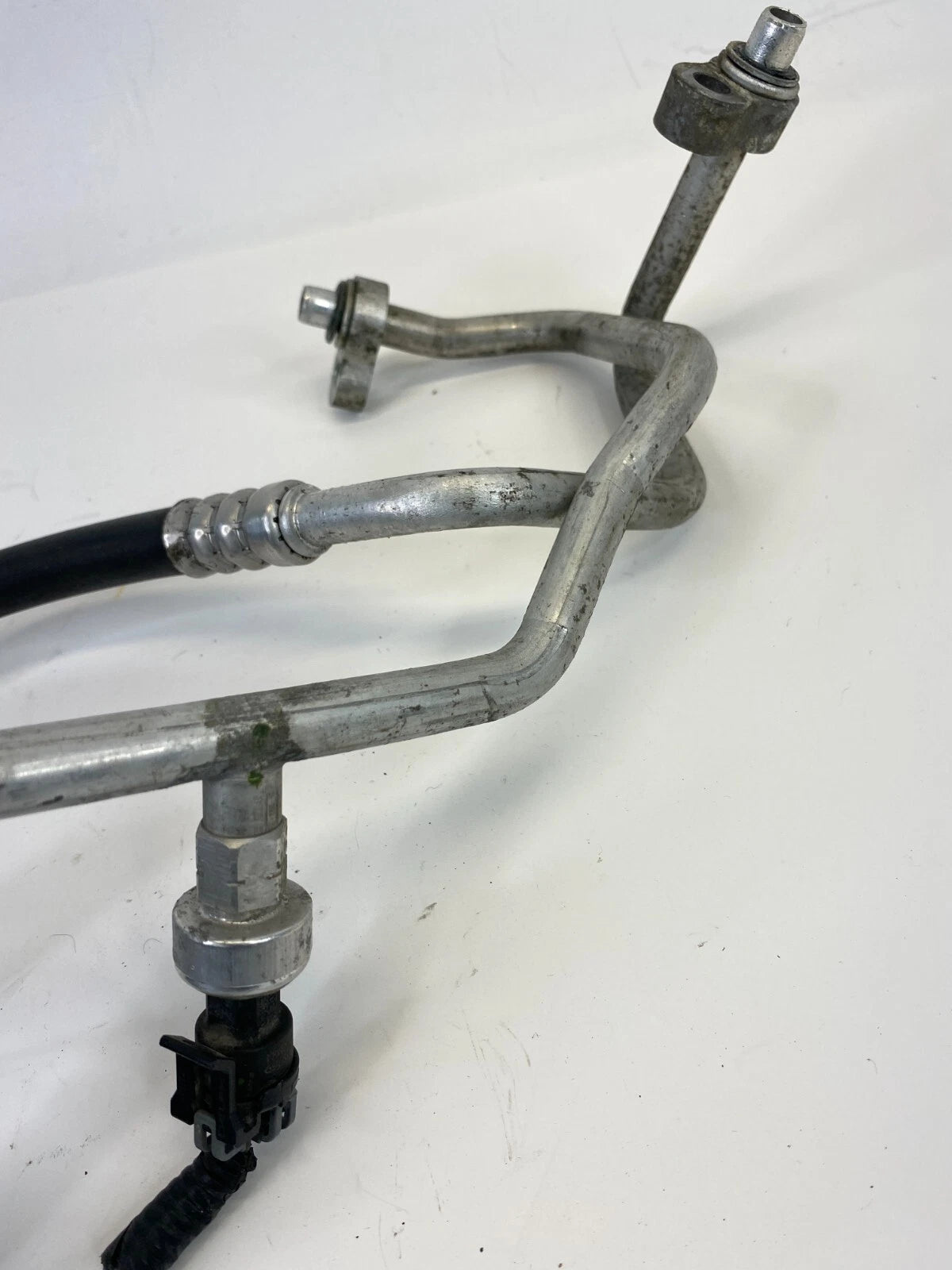 2012-2015 CHEVROLET CAPTIVA SPORT A/C AC REFRIGERANT DISCHARGE HOSE LINE OEM