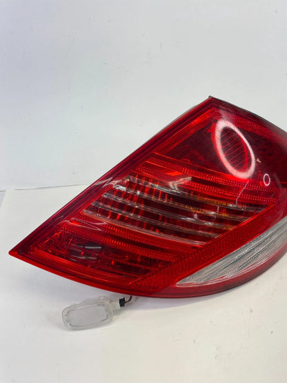 07-14 Mercedes-Benz CL55 CL600 CL65 Rear Right Tail Light Tail Lamp 216-820-1064