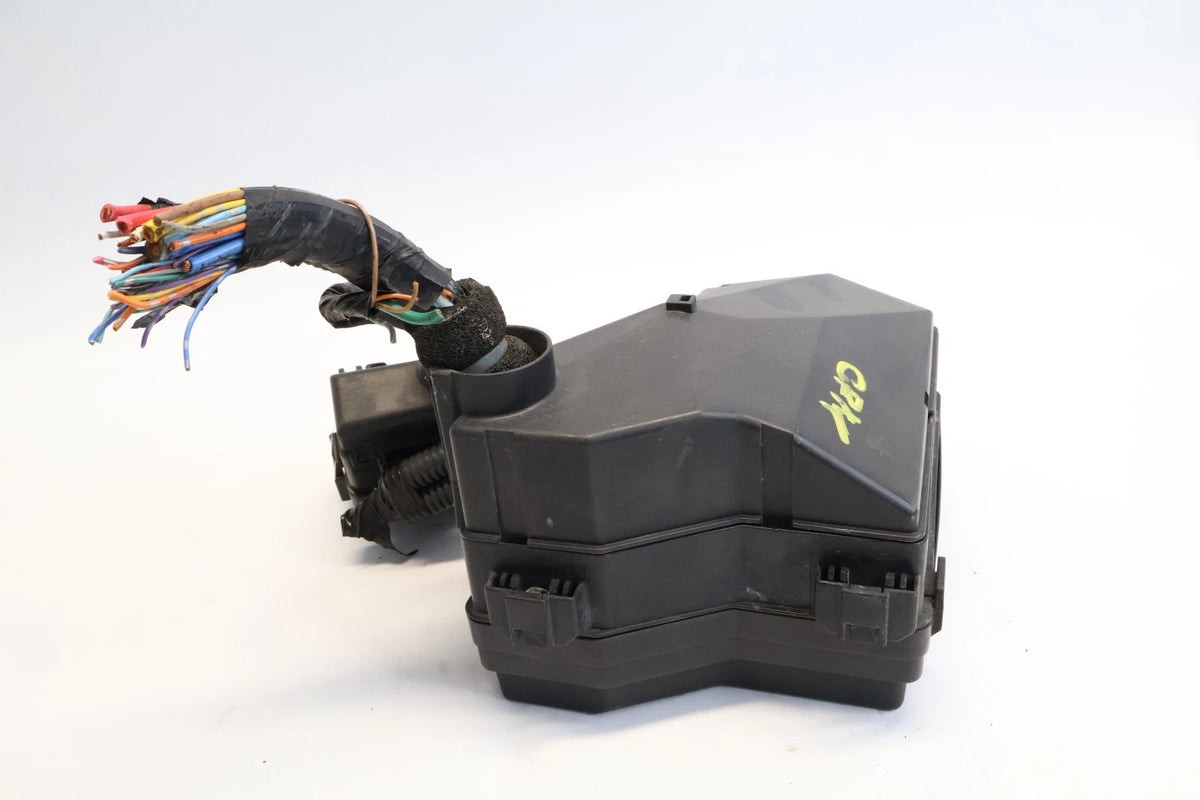 2007-2011 HONDA CR-V 2.4L ENGINE FUSE RELAY BOX COMPARTMENT SWA-0130 OEM FACTORY