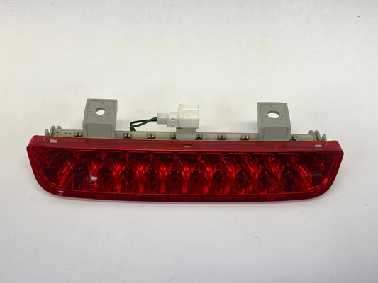 2010-2013 KIA SOUL WAGON HIGH MOUNTED THIRD 3RD BRAKE LIGHT LAMP 92701-2K0 OEM