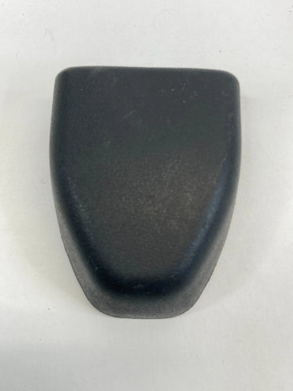 06-09 TOYOTA PRIUS FRONT RIGHT PASSENGER SIDE SEAT BELT GUIDE TRIM LOWER COVER