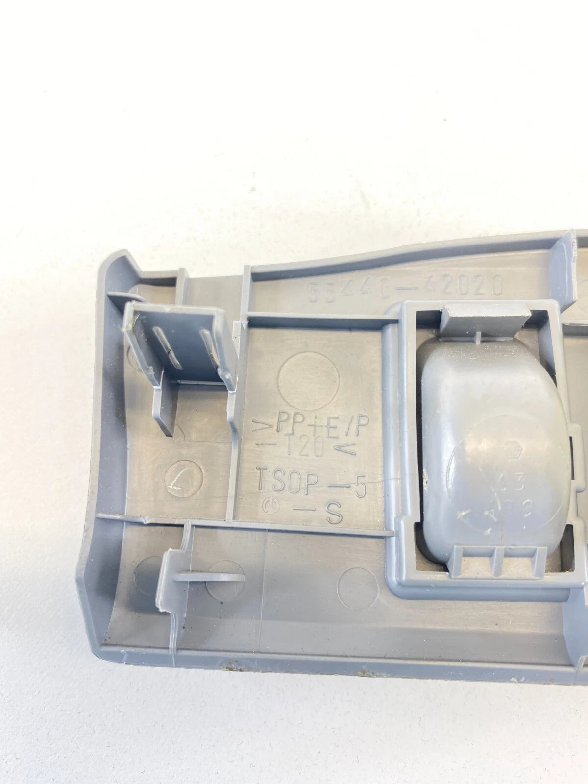 2001-2005 TOYOTA RAV4 DASH MIRROR SWITCH PANEL COVER BEZEL TRIM 55440-42020 OEM