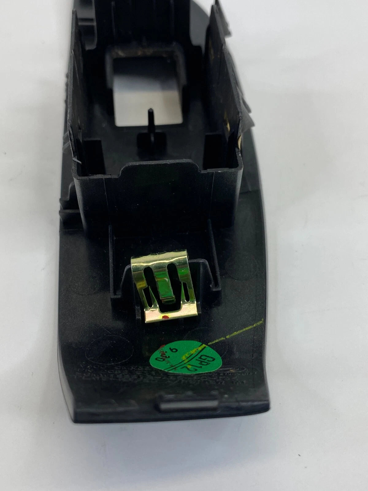 2013-2015 CHEVROLET MALIBU REAR RIGHT DOOR WINDOW SWITCH BEZEL TRIM 20829111 OEM