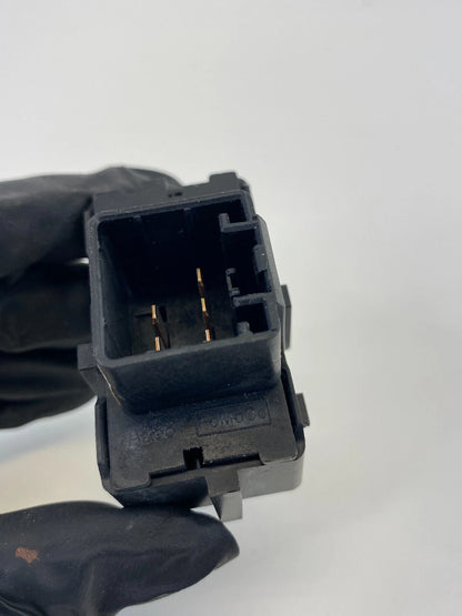 2007-2012 FORD ESCAPE FRONT RIGHT SIDE DOOR POWER WINDOW SWITCH 8L8T-14529-ABW