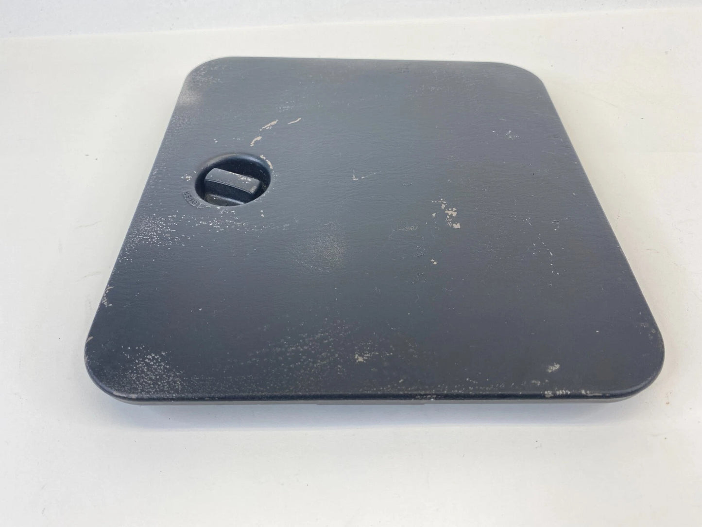 1996-2002 TOYOTA 4RUNNER REAR CARGO COMPARTMENT DOOR ACCESS PANEL 62693-35010