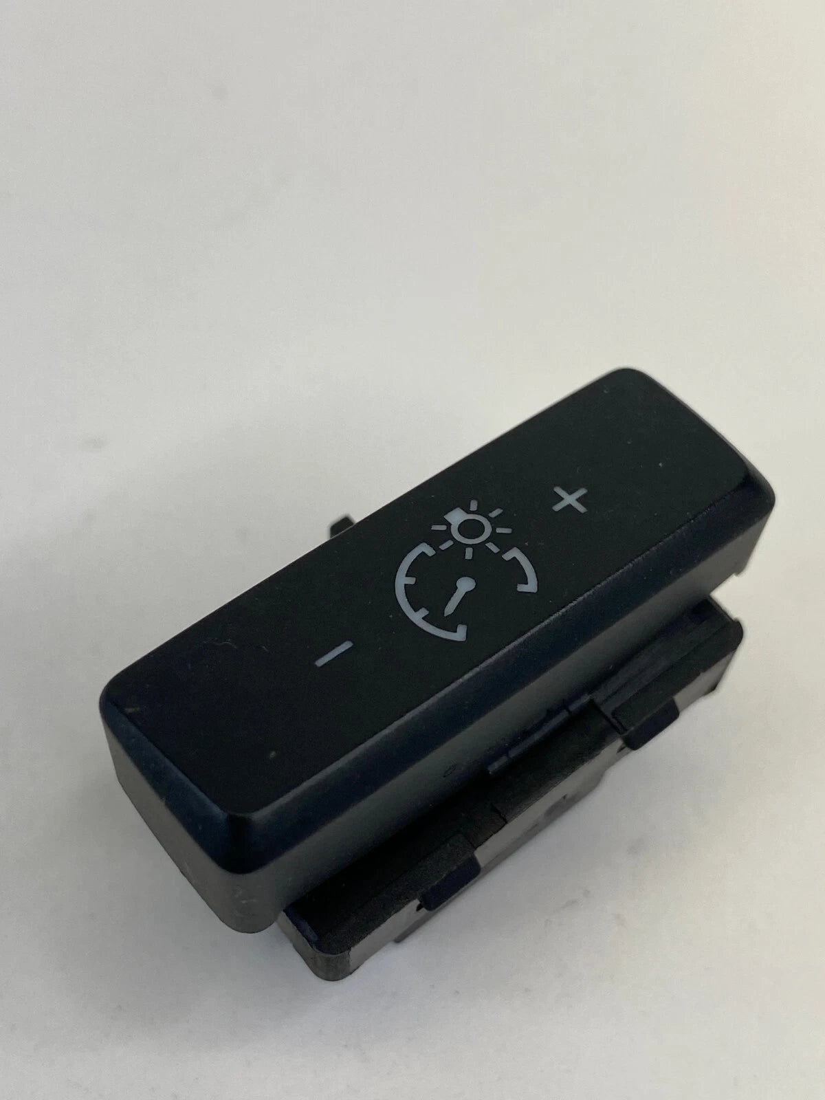 2012-2015 VOLKSWAGEN PASSAT DASH INSTRUMENT LIGHT RHEOSTAT SWITCH 561-941-557-A