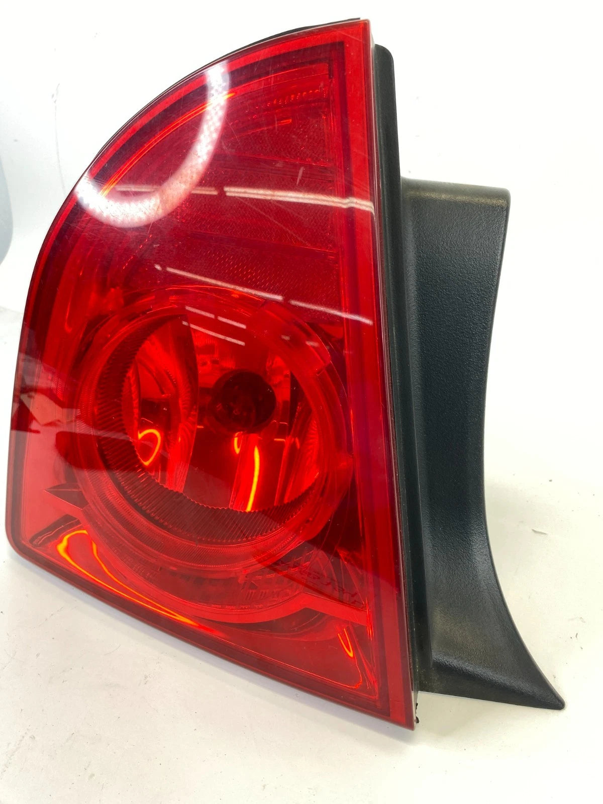 2008-2012 CHEVROLET MALIBU REAR LEFT DRIVER SIDE TAIL LAMP ASSEMBLY 20914363 OEM