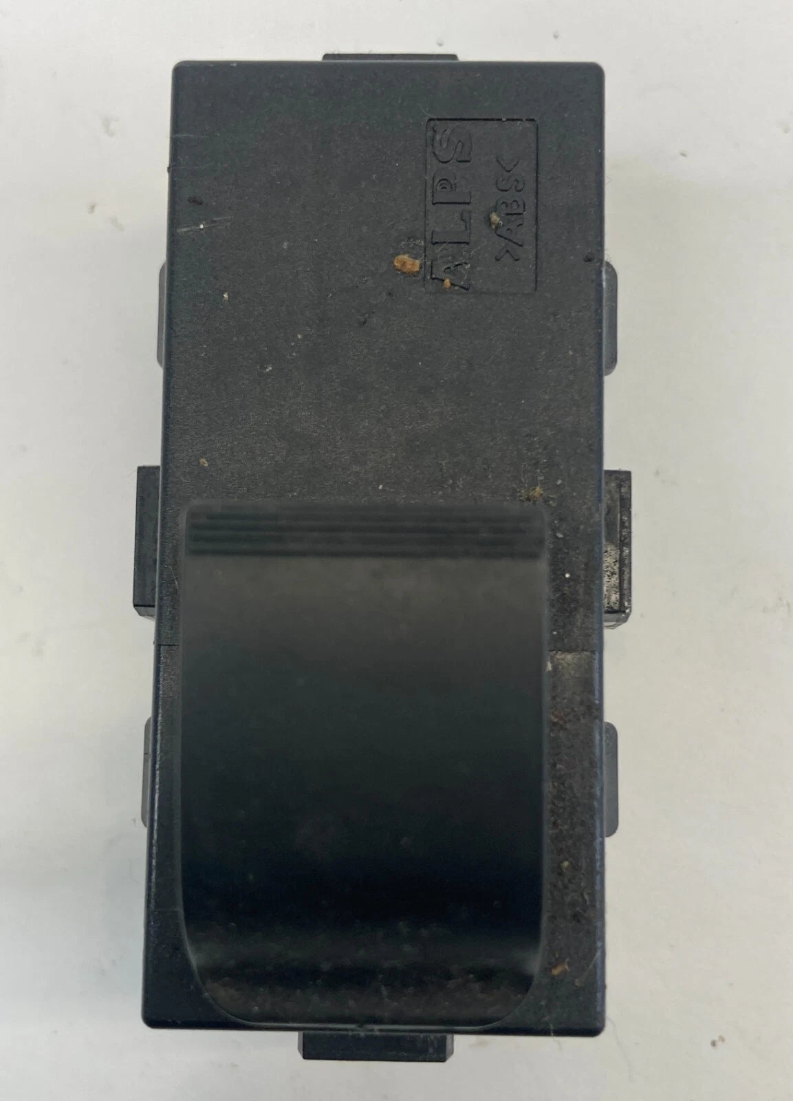 2009-2017 CHEVROLET TRAVERSE REAR LEFT SIDE DOOR WINDOW CONTROL SWITCH 25877777