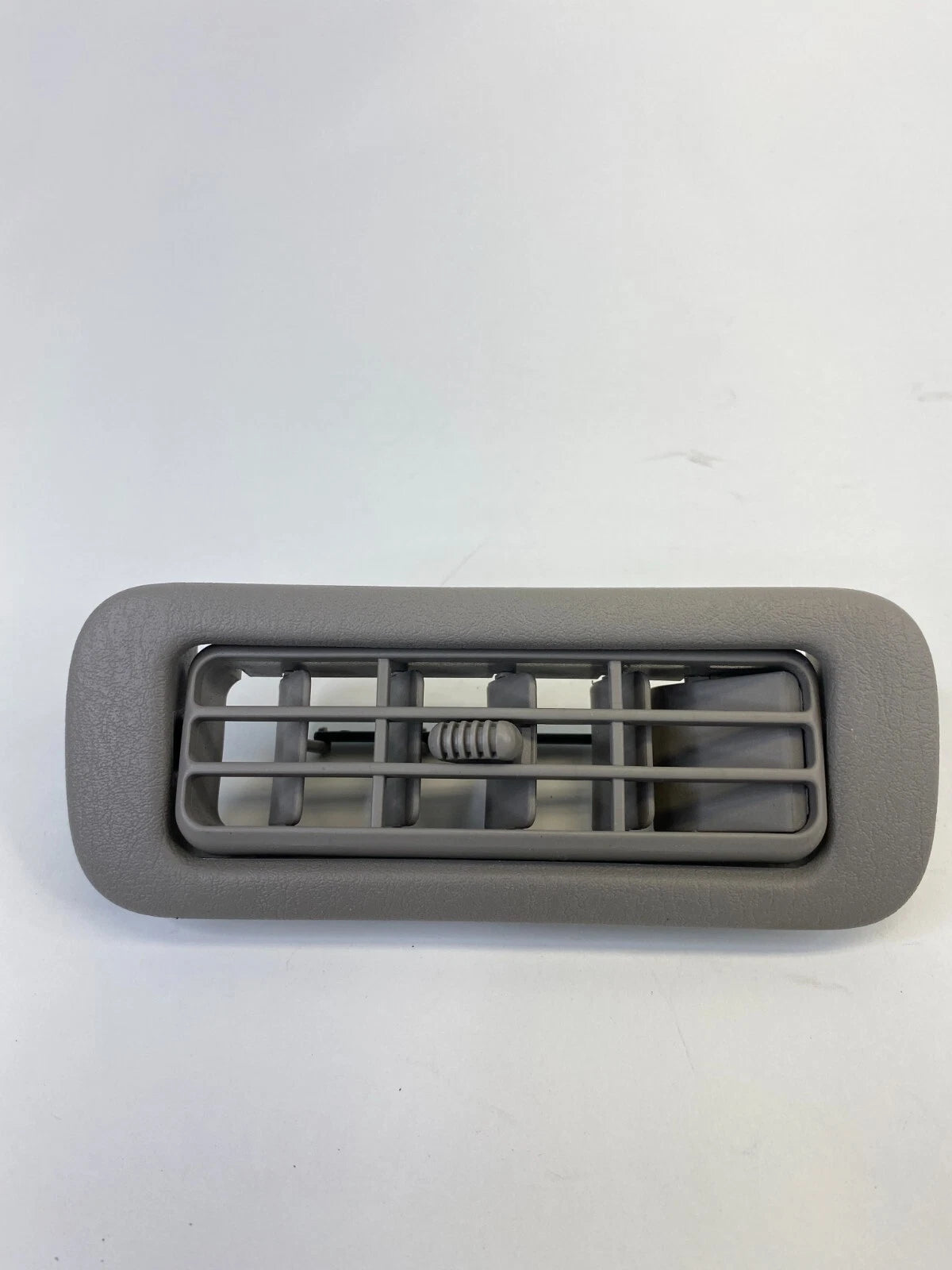 2001-2004 TOYOTA SEQUOIA THIRD ROW RIGHT SIDE OVERHEAD ROOF AC AIR VENT GRILLE