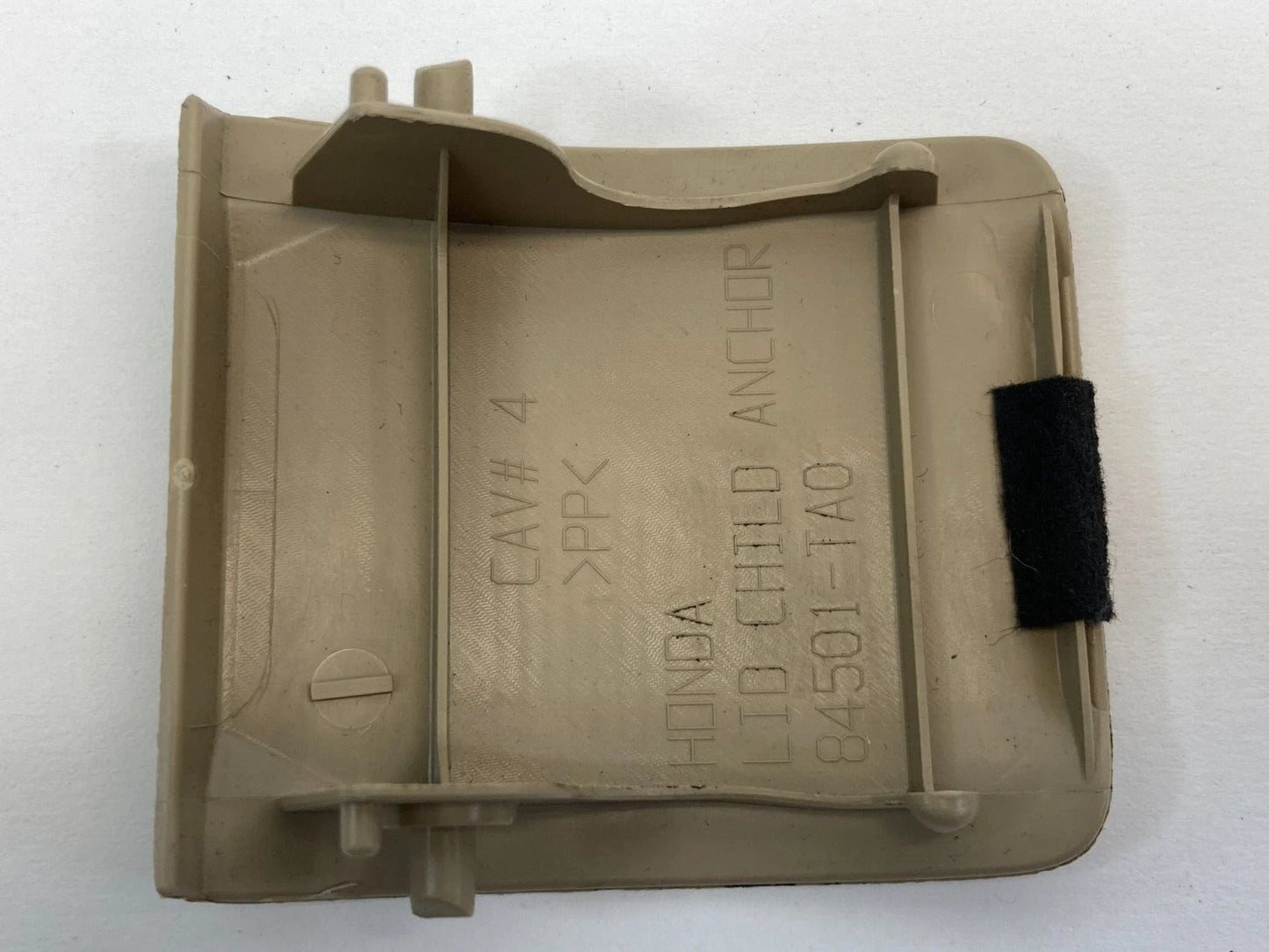 08-12 HONDA ACCORD SEDAN REAR CHILD ANCHOR PLATE COVER CAP LID 84501-TA0 OEM