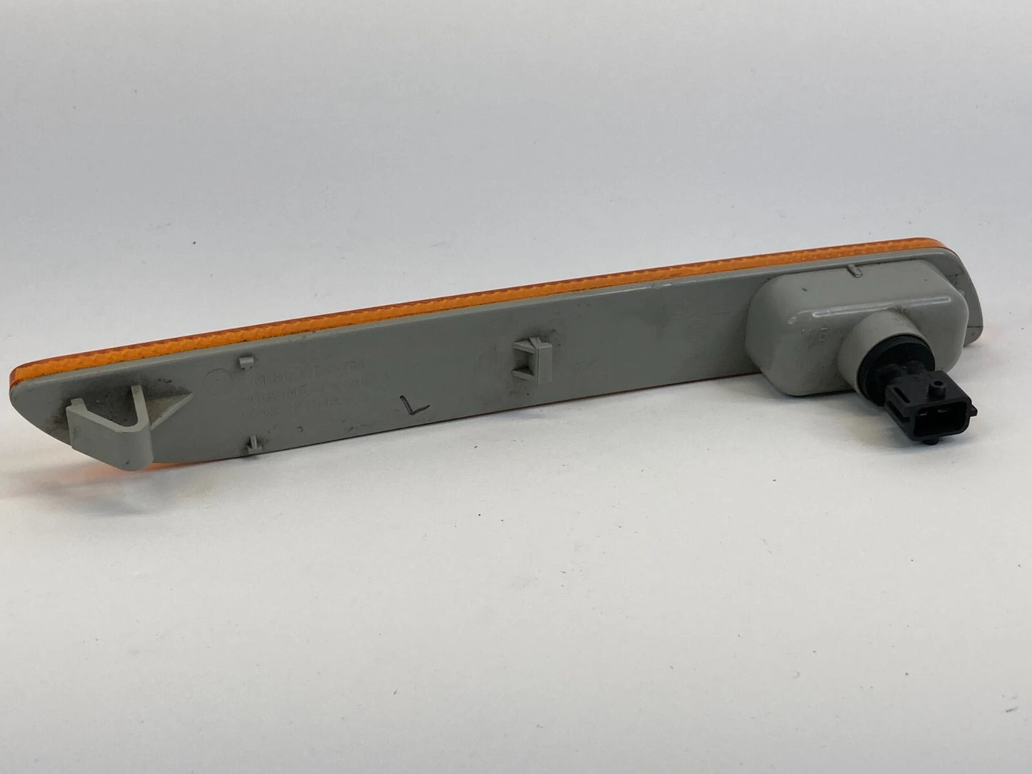 2003-2007 SAAB 9-3 FRONT LEFT DRIVER BUMPER SIDE MARKER LIGHT LAMP OEM 12785954