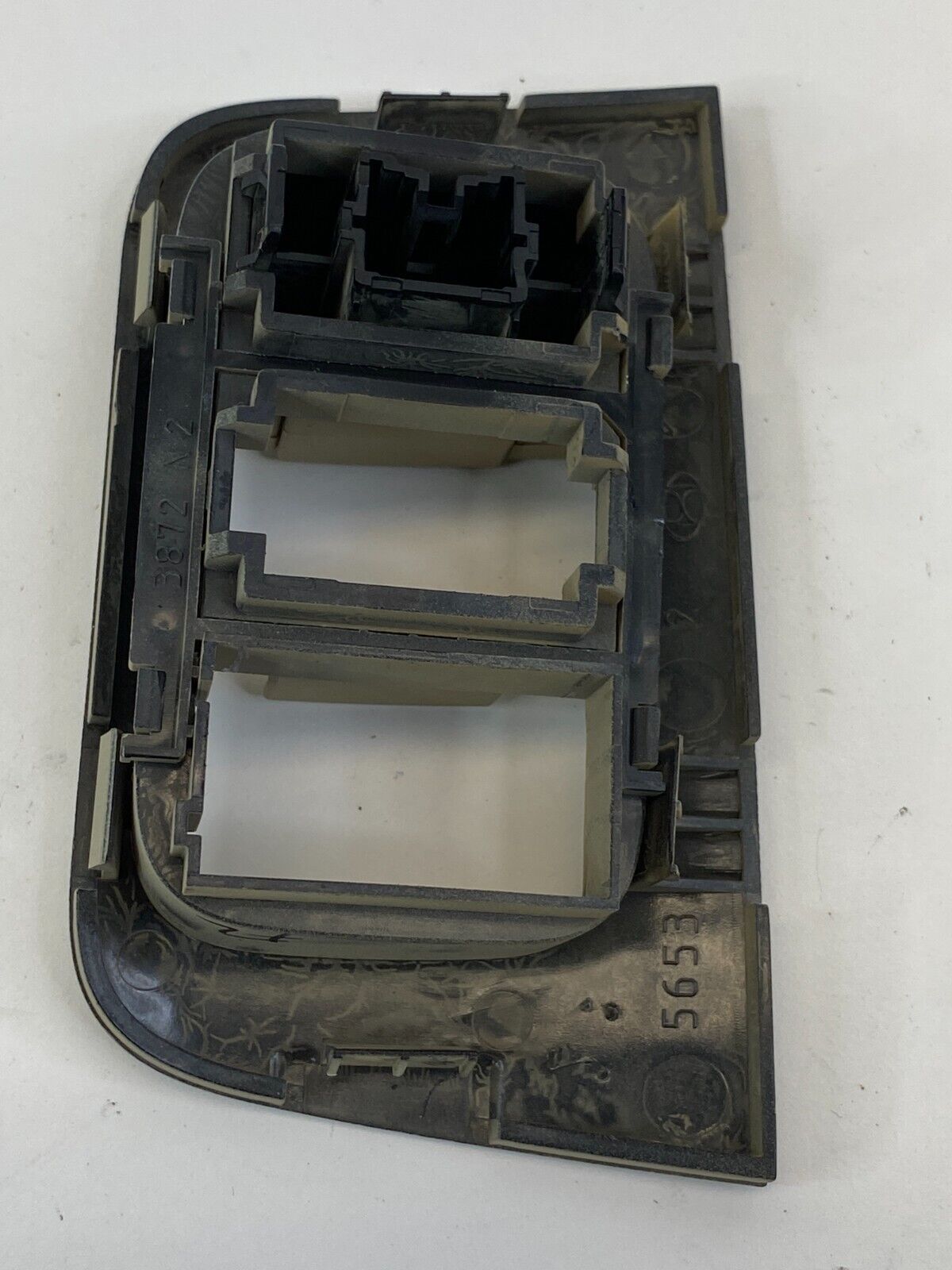 2007-2011 Hyundai Sonata Sedan 4DR 2.4L Dash Dimmer Traction Switch Cover Bezel