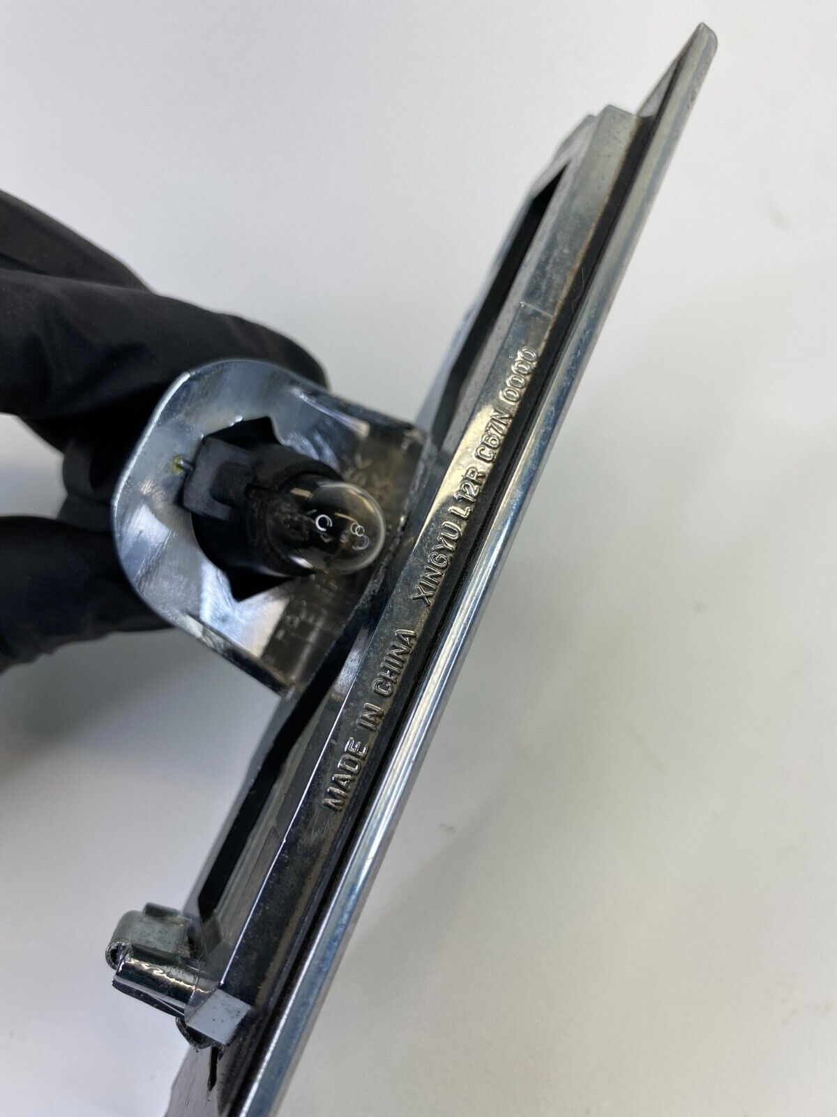 2005-2011 Cadillac STS Rear Right Trunk License Light Lamp Assembly OEM