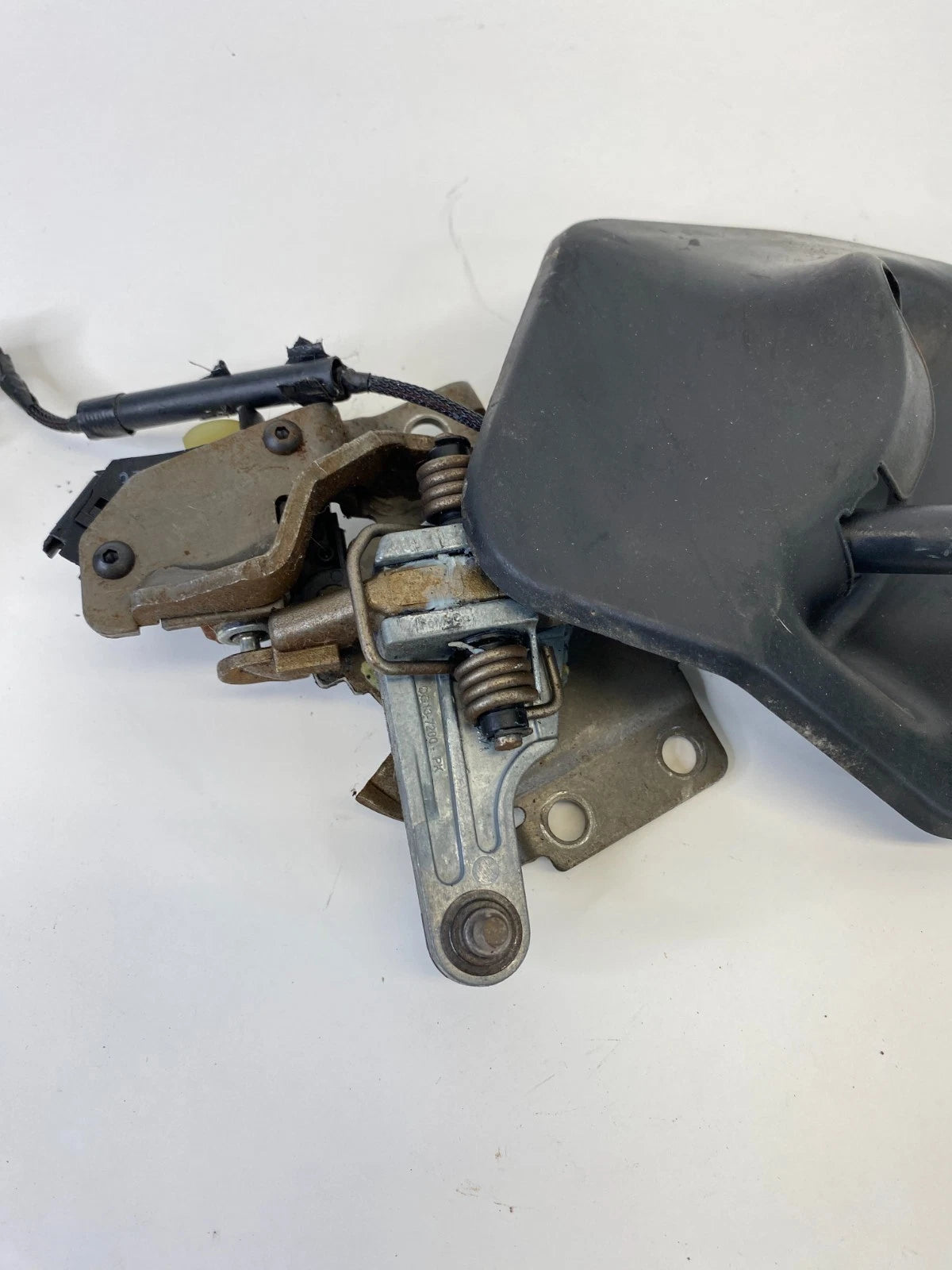 2016-2019 FORD INTERCEPTOR UTILITY AUTOMATIC GEAR SHIFTER LEVER HANDLE OEM