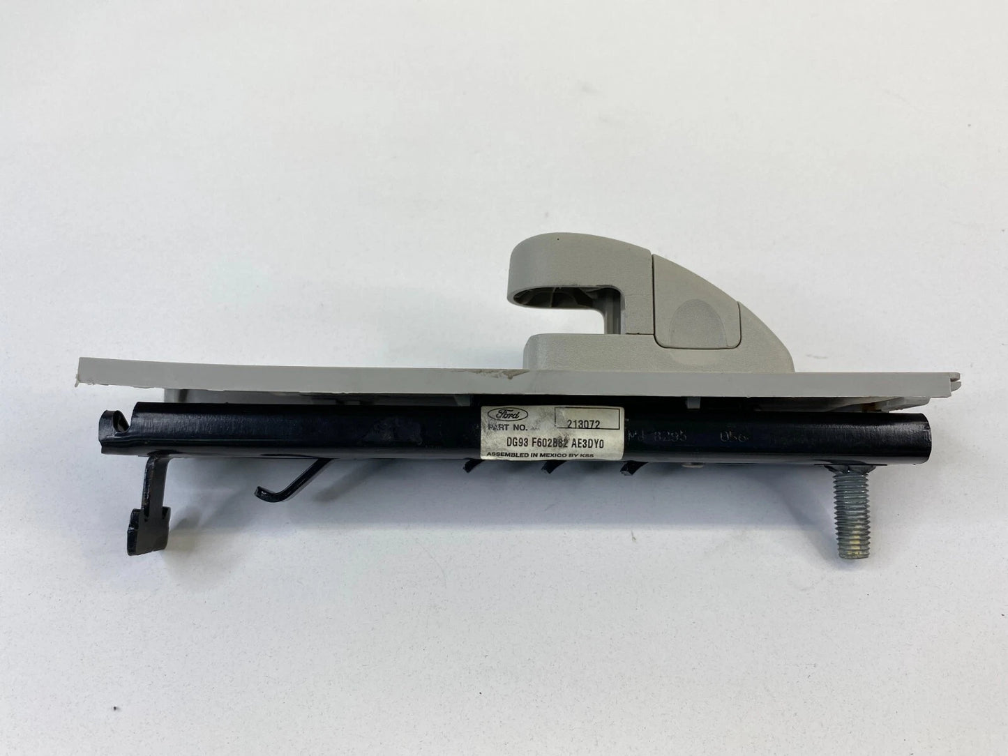 13-16 FORD FUSION FRONT RIGHT SEAT BELT SEATBELT HEIGHT ADJUSTER DG93-F602B82