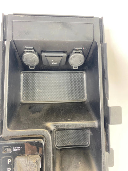 2011-2014 HYUNDAI SONATA AUTOMATIC SHIFTER BEZEL CONSOLE TRIM OEM 84650-3Q000