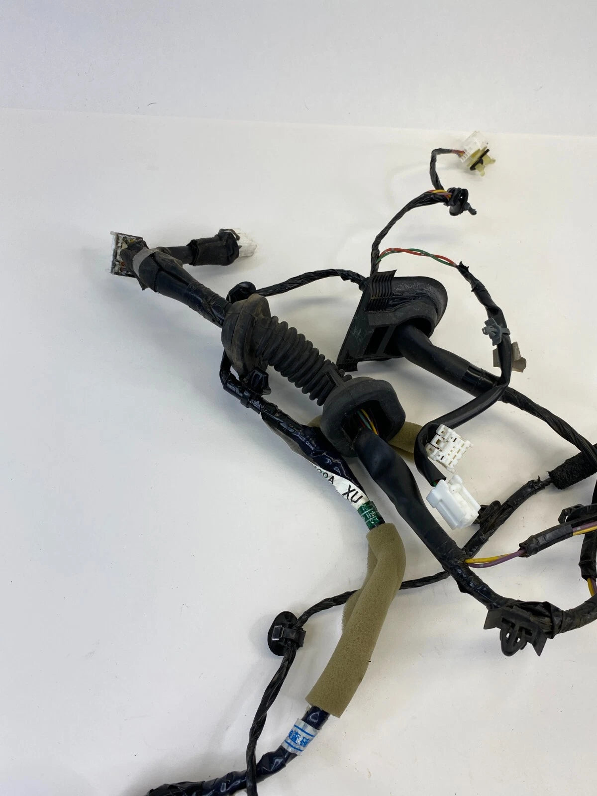 08-13 NISSAN ROGUE FRONT PASSENGER DOOR ELECTRICAL LOOM WIRING PLUG 24124JM00A