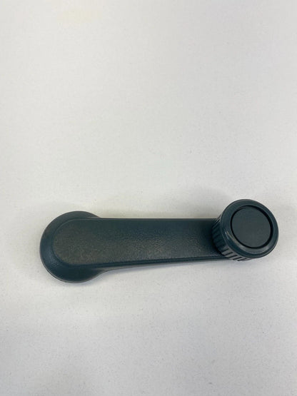 1997-2002 FORD ESCORT REAR RIGHT WINDOW CRANK HANDLE UNIT OEM F0C6-5823342-AAW
