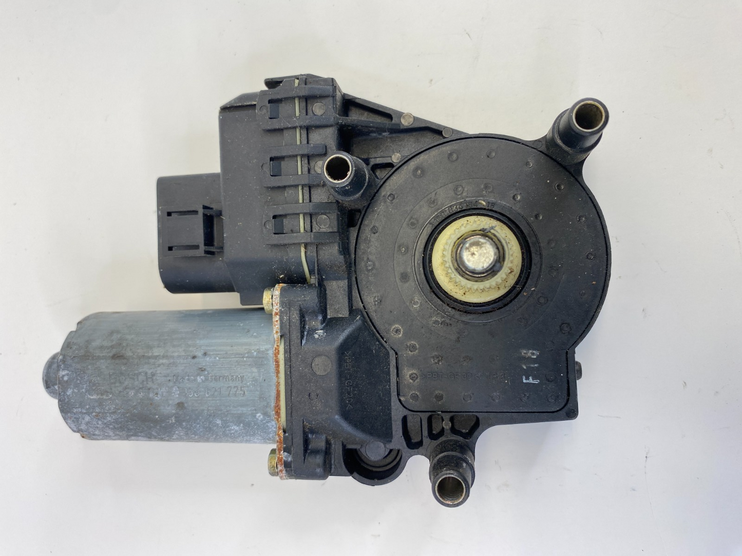 98-01 Audi A6 Quattro Front Left Driver Door Power Window Motor 0130821775 OEM