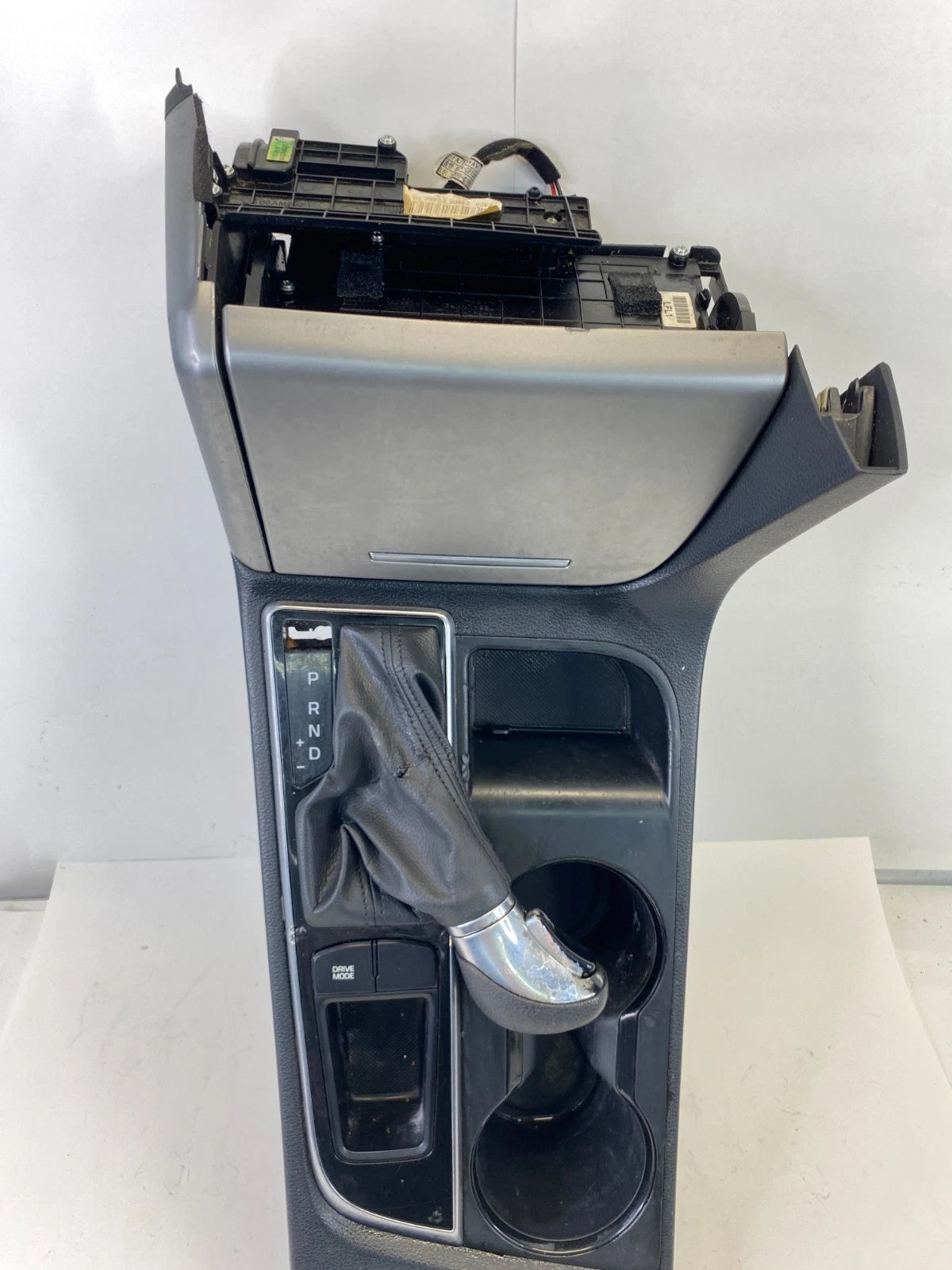 2015-2017 HYUNDAI SONATA CENTER CONSOLE SHIFTER BEZEL CUP HOLDER OEM 84651-C2001