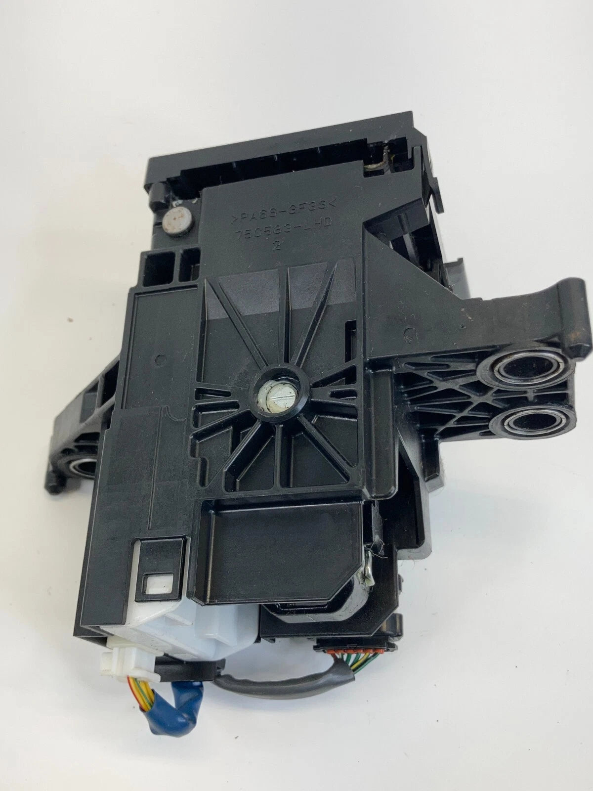 2010-2015 TOYOTA PRIUS AUTOMATIC TRANSMISSION SHIFTER LEVER SELECTOR 75C583 OEM