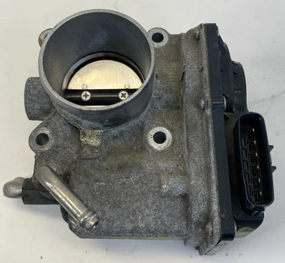 2007-2018 TOYOTA YARIS 1.5L L4 A/T THROTTLE BODY THROTTLE VALVE 22030-21030 OEM