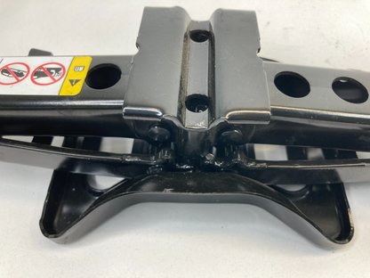 08-12 Caliber 07-17 Compass Patriot Emergency Scissor Jack & Tool Lug 05105920AD