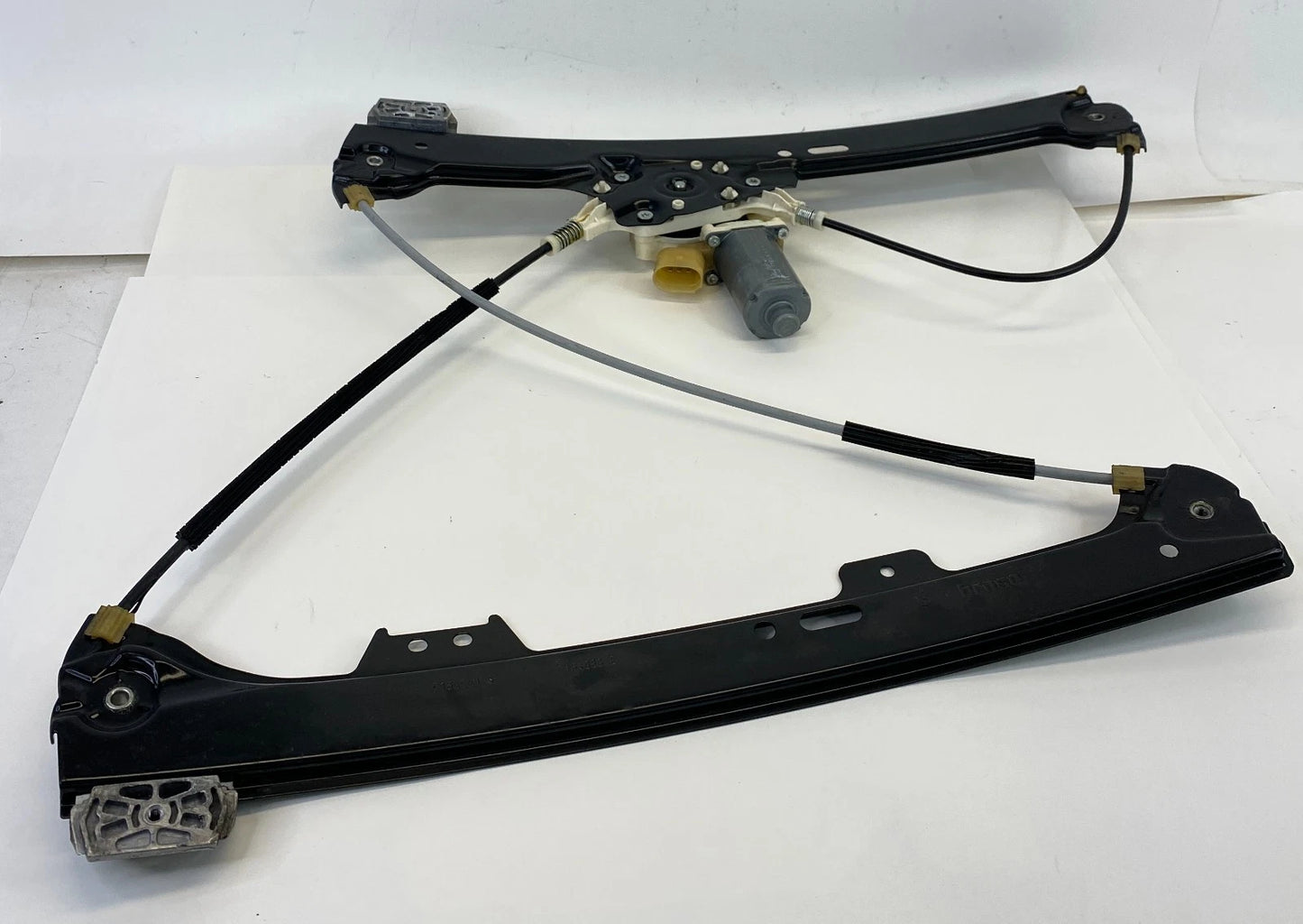 2009 2010 BMW 535I XDRIVE FRONT LEFT SIDE DOOR POWER WINDOW MOTOR W/ REGULATOR