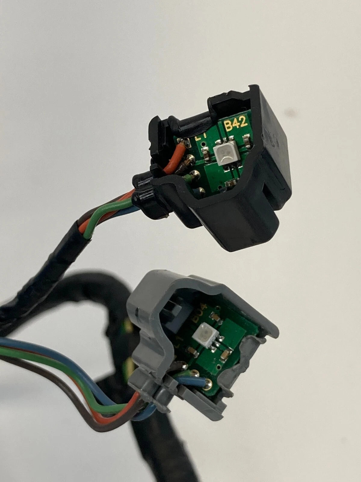 2014-2019 FORD FIESTA CENTER CONSOLE SECTION WIRE HARNESS D2BB-13E700-AC OEM