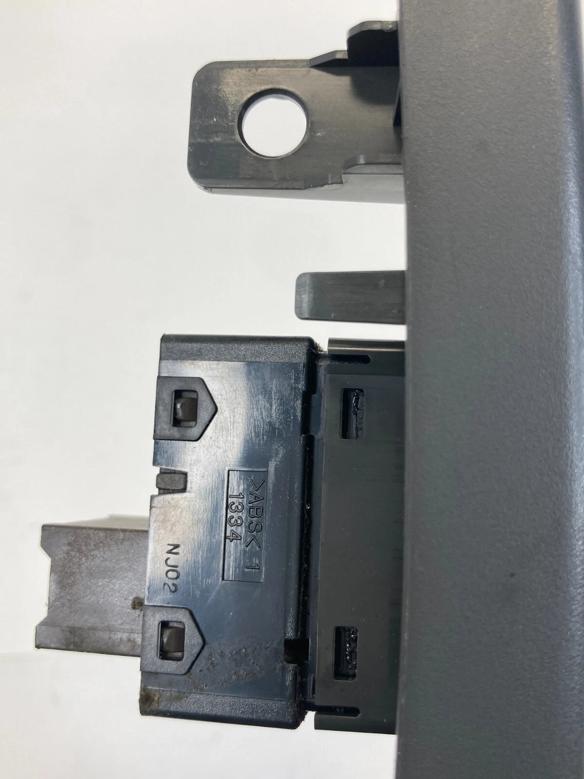 2013-2016 CHEVROLET SPARK REAR LEFT DOOR WINDOW SWITCH WITH BEZEL OEM