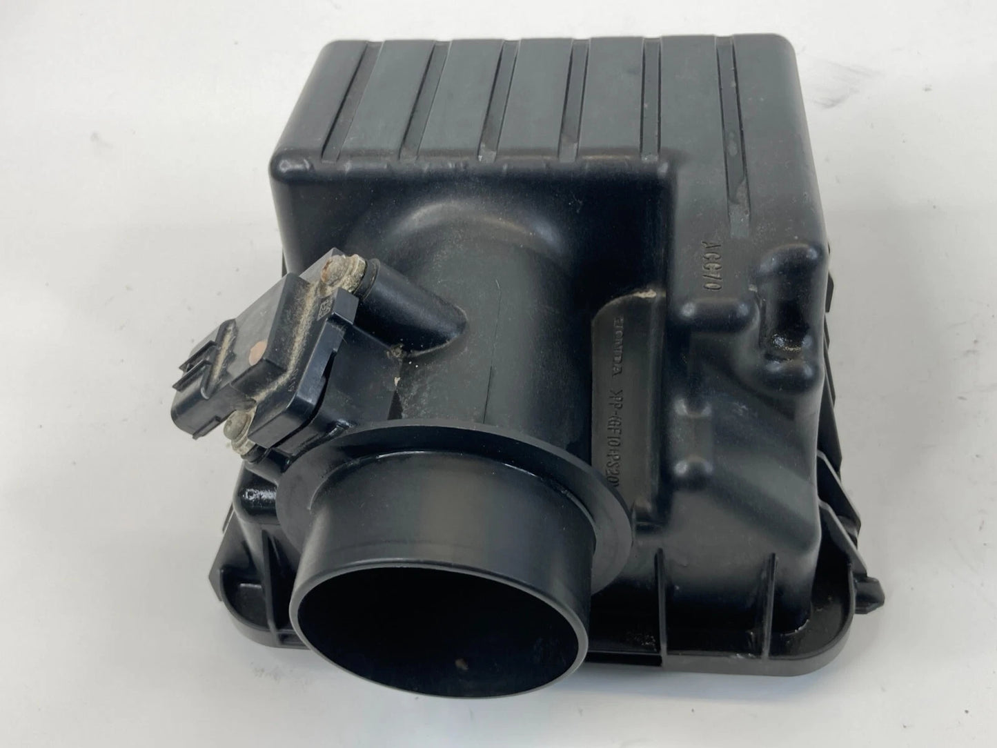 11-16 HONDA CR-Z 1.5L A/T AIR CLEANER BOX UPPER COVER CAP W/ AIR FLOW SENSOR OEM