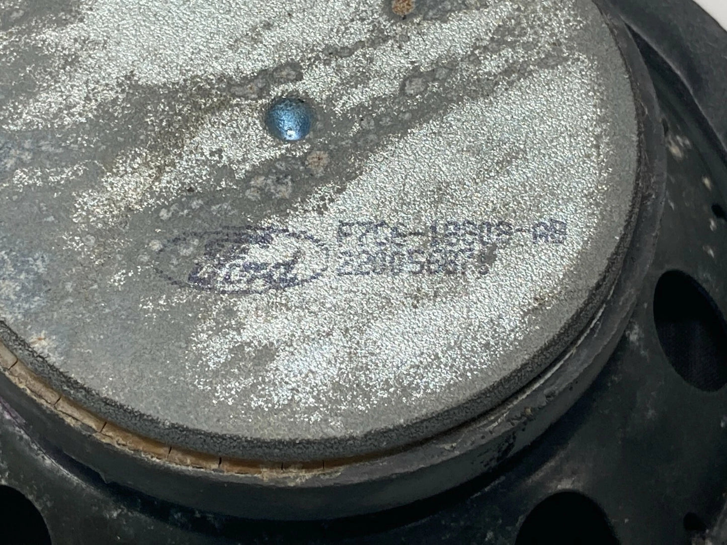 1997-2003 FORD ESCORT FRONT RIGHT SIDE DOOR AUDIO SPEAKER F7C6-18808-AB OEM