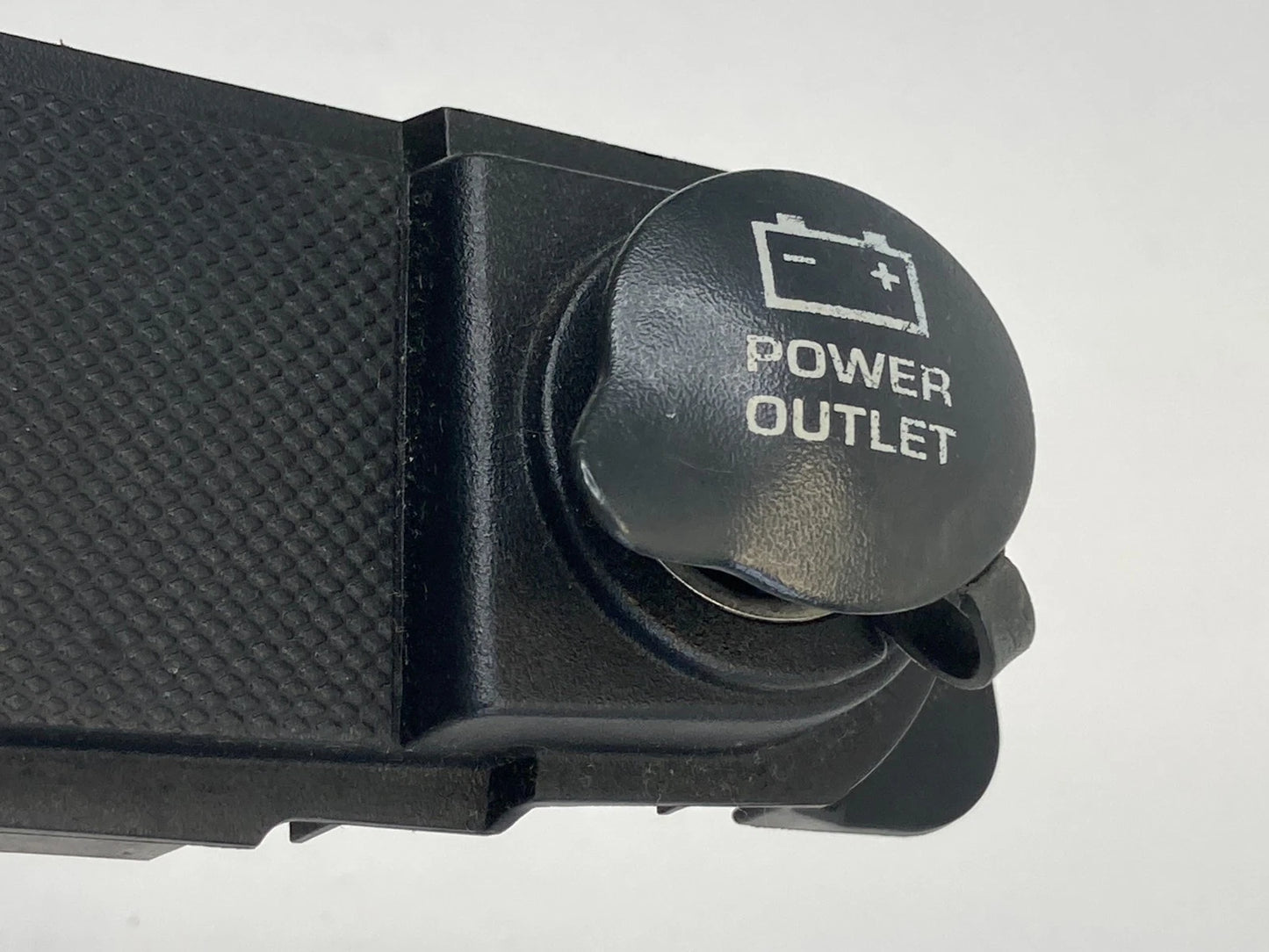 01-05 CHRYSLER PT CRUISER DEFROST POWER OUTLET BUTTON CONTROL SWITCH 04671670AB