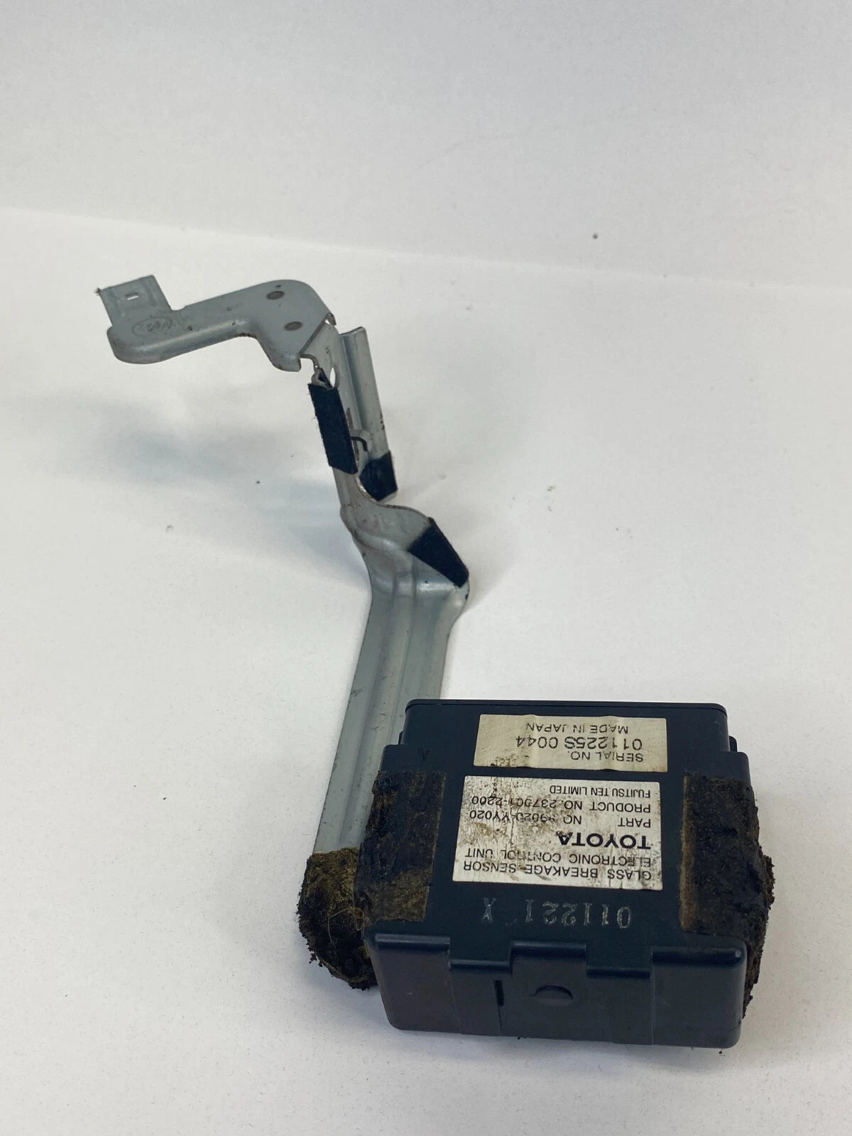 03-08 TOYOTA MATRIX GLASS BREAKAGE SENSOR SECURITY CONTROL ECU 89020-YY020 OEM