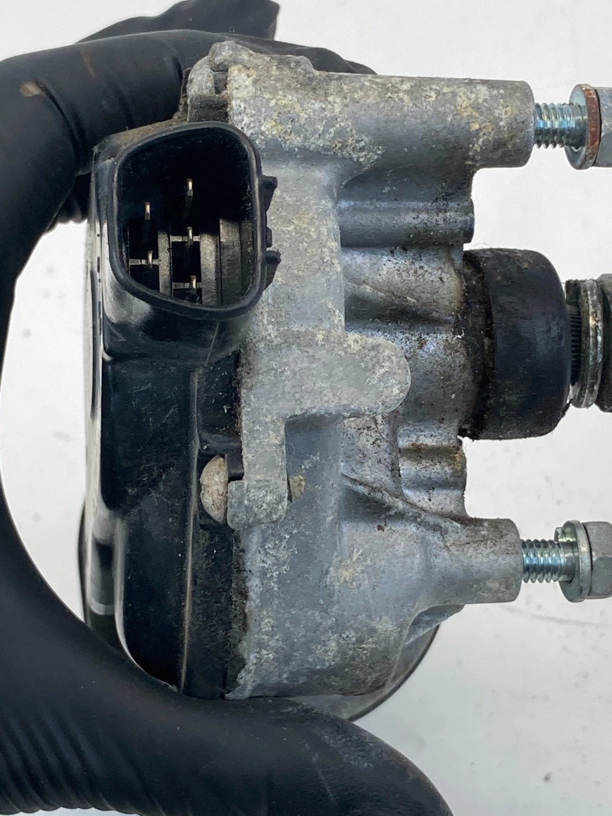 2003-2007 HONDA ACCORD SEDAN FRONT WINDSHIELD WIPER MOTOR