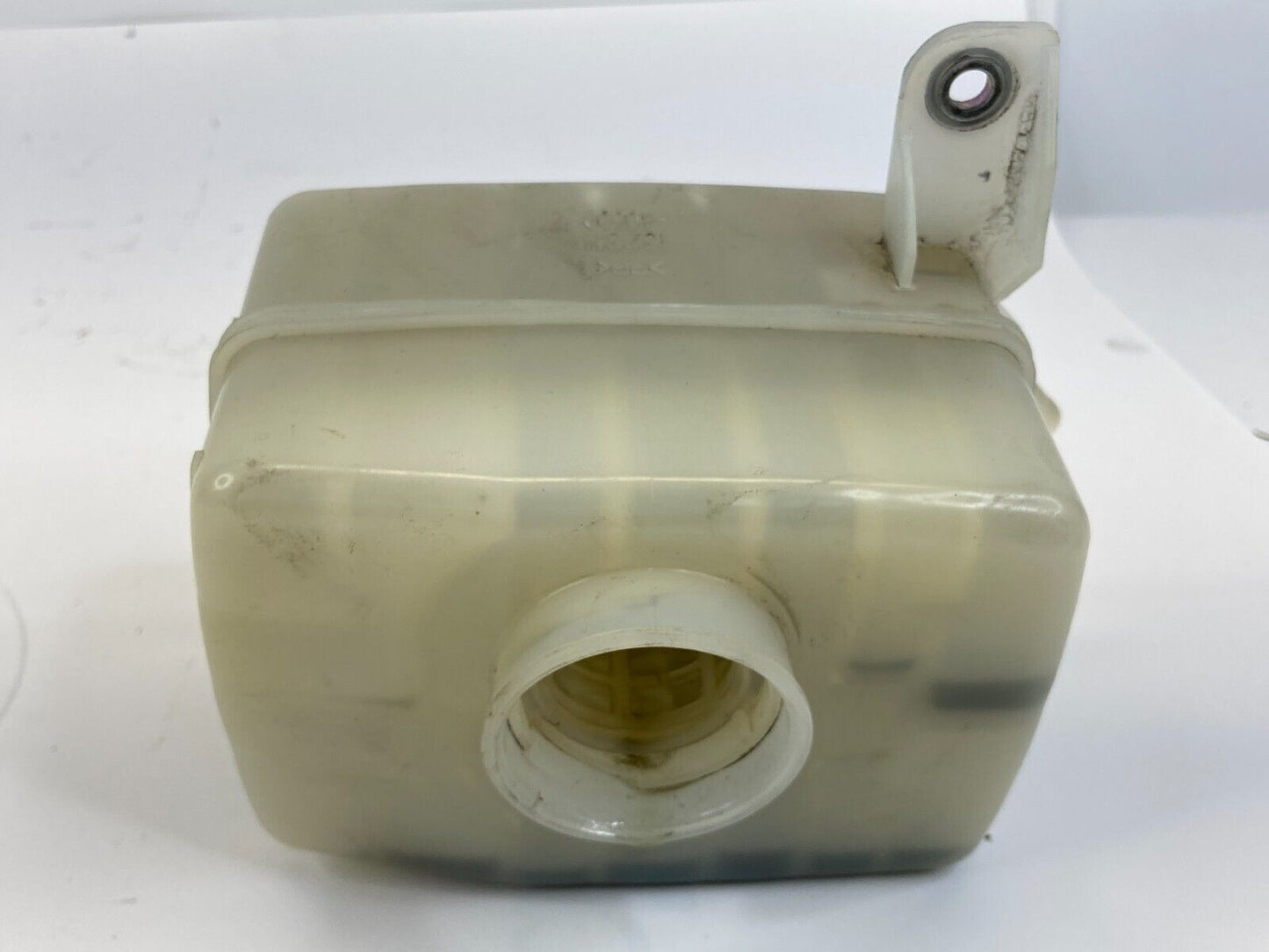 2006 2007 2008 Lexus RX400h Brake Master Cylinder Fluid Reservoir Bottle Tank